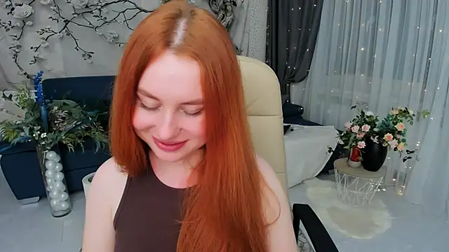 AirySilhouette Adlı Modelin Canlı XXX Sohbeti