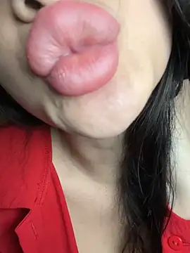 Chat XXX Live Layana_Ro