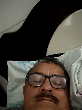 XXX chat uživo modela Misterymem63