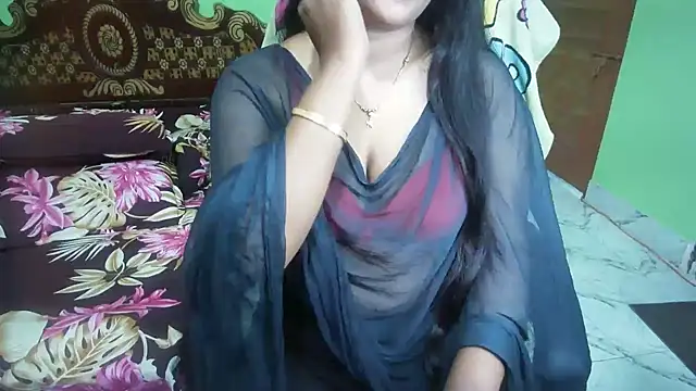 BengaliQueenStar's Live XXX Chat