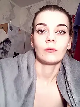 XXX chat uživo modela JhonSHelBy7LuNa
