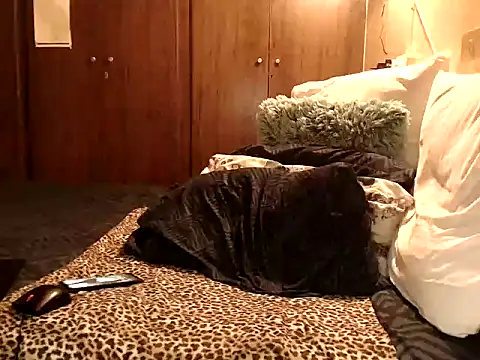 LONGBLKCLIT36 Adlı Modelin Canlı XXX Sohbeti