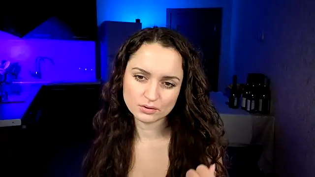 XXX chat uživo modela Cerann1