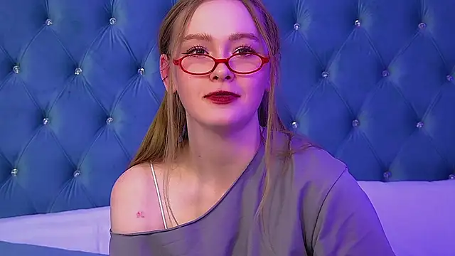 AgataFoxley élő XXX-chatje