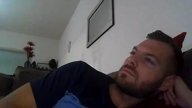 THE_CHEEKY_ALPHA élő XXX-chatje