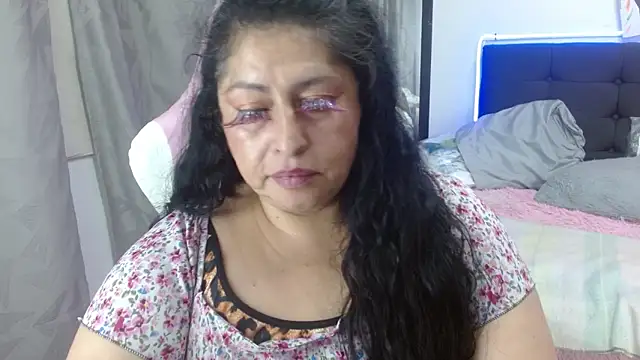 Keyla01_: απευθείας συνομιλία ΧΧΧ