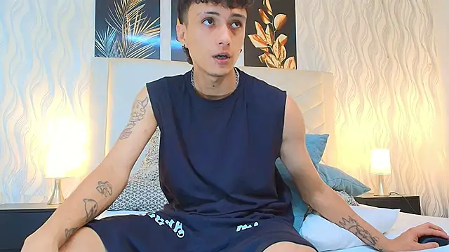 Онлайн чат XXX Lean_Portman