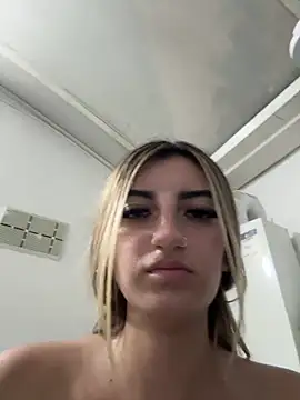 _aitana_001's Live XXX Chat