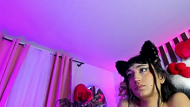 Chat XXX ao vivo de MeowMota_