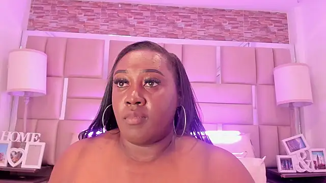 ShaniaBrownn – webcam-show