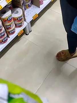 Juanstevan2724 Adlı Modelin Canlı XXX Sohbeti