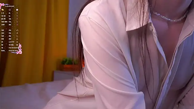 MirnaTellado élő XXX-chatje