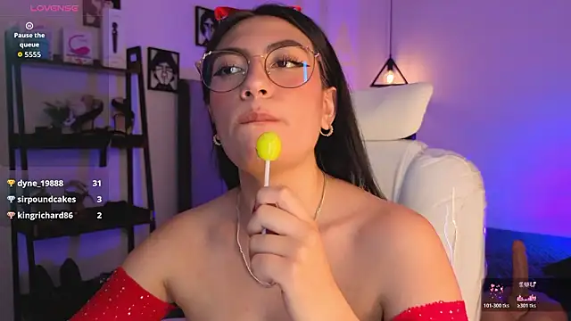 Онлайн чат XXX Miller_Vanessa_