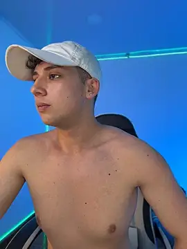 oliver_kyy webkamerás műsora