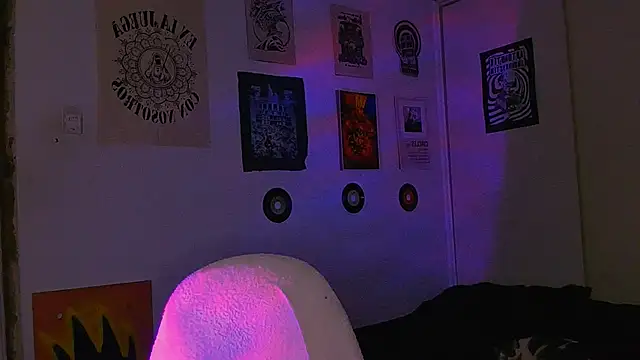 Chat +18 de alex_one888 ao vivo