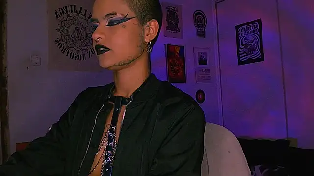 alex_one888 লাইভ XXX চ্যাট