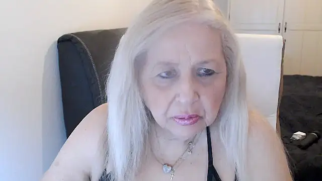 SusiLifeXXX élő XXX-chatje