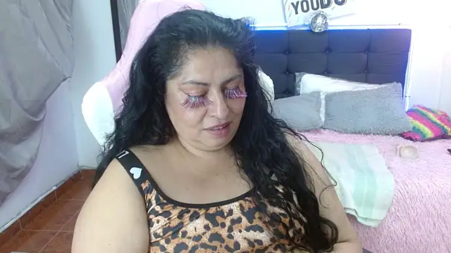 Chat +18 de Keyla01_ ao vivo