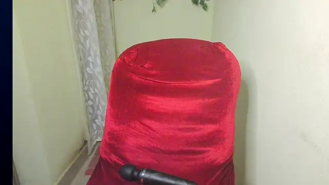 Madhubala01's Live XXX Chat