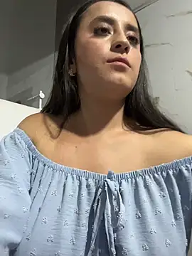 Antonella_Julieta 라이브 XXX 채팅