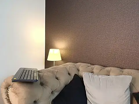 Chat +18 de Megan__Honey ao vivo