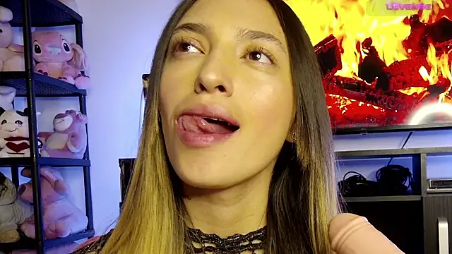 TiffanyBela Chat XXX live