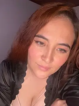 Chat +18 de millie_hatson1 ao vivo