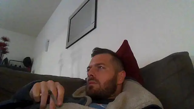 THE_CHEEKY_ALPHA élő XXX-chatje