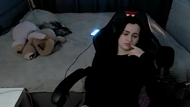 KiraYammy – Naživo XXX chat