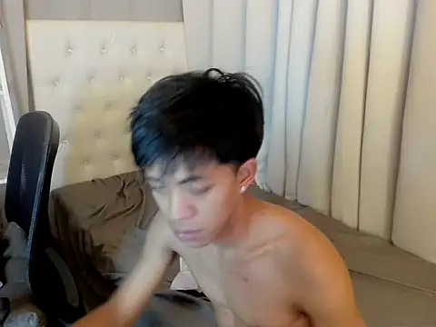 davincihugecock Adlı Modelin Canlı XXX Sohbeti