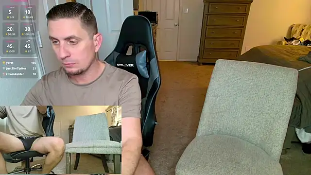 YourAvgNeighbors' Webcam Show