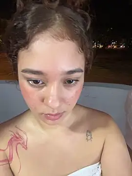 Chatroom XXX en direct de lana_rousse01