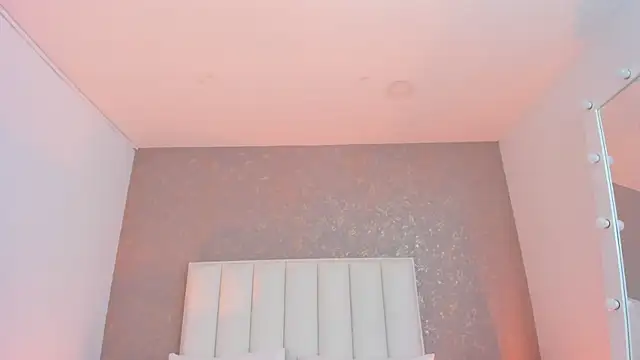 KaylieBrooks live XXX chat