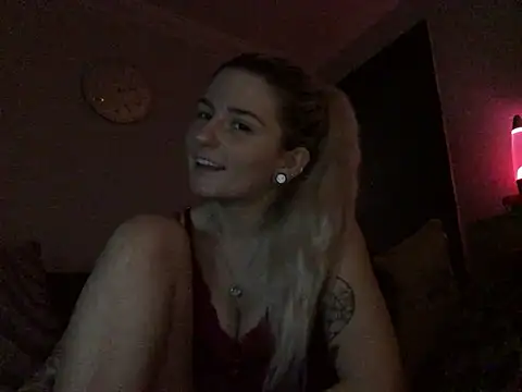 Chat +18 de xxamyleighxx ao vivo
