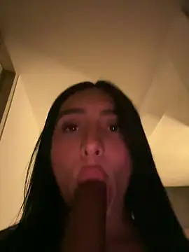 isabella_jade Pertunjukan Webcam