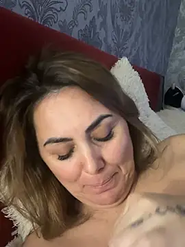 Emma_roqueen Adlı Modelin Canlı XXX Sohbeti