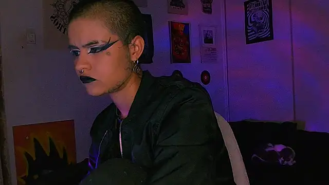 alex_one888 Chat XXX in diretta