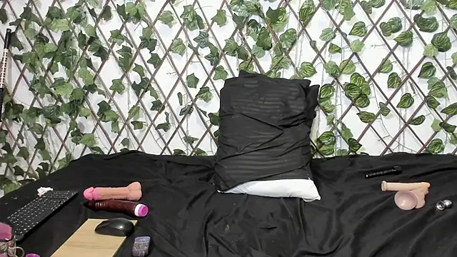 XXX chat uživo modela LittlePeach_