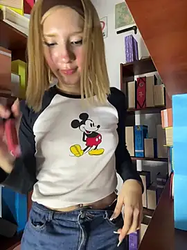 SweetBunnyGF Webcam show