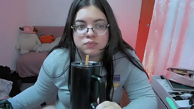 Aria_Fullbuster Chat XXX in diretta