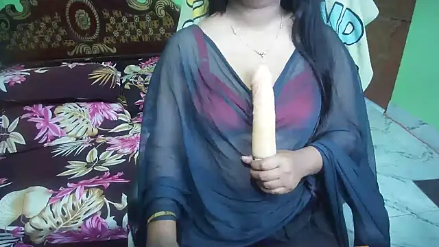 BengaliQueenStar live XXX chat