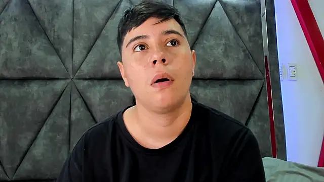 AbbySmiitth_ Adlı Modelin Canlı XXX Sohbeti