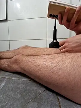 sniffgodtoy Show in webcam