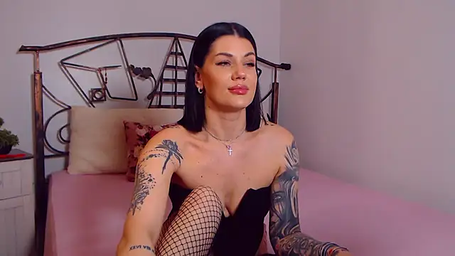 Chat XXX en directo de YvonneEverlee