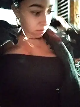 Luianna Chat XXX live