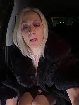 HOTLadyluna – Kamerová šou