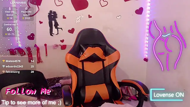 sofiacurvy_45's Live XXX Chat