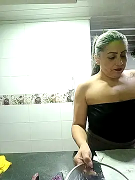 Chat +18 de maynor_1998 ao vivo