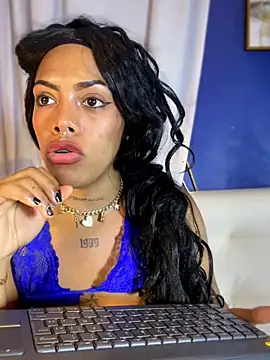 NovaFoxx 라이브 XXX 채팅