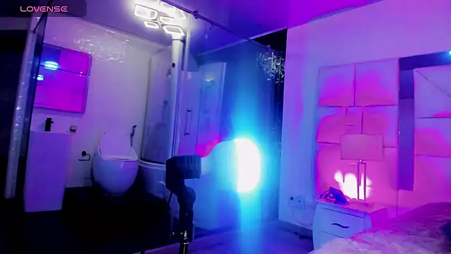 Isabella_Kirk live XXX chat